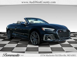 Custom clipped background for Audi West County in Ellisville, MO, featuring sleek, high-end vehicles with a clean, professional presentation.